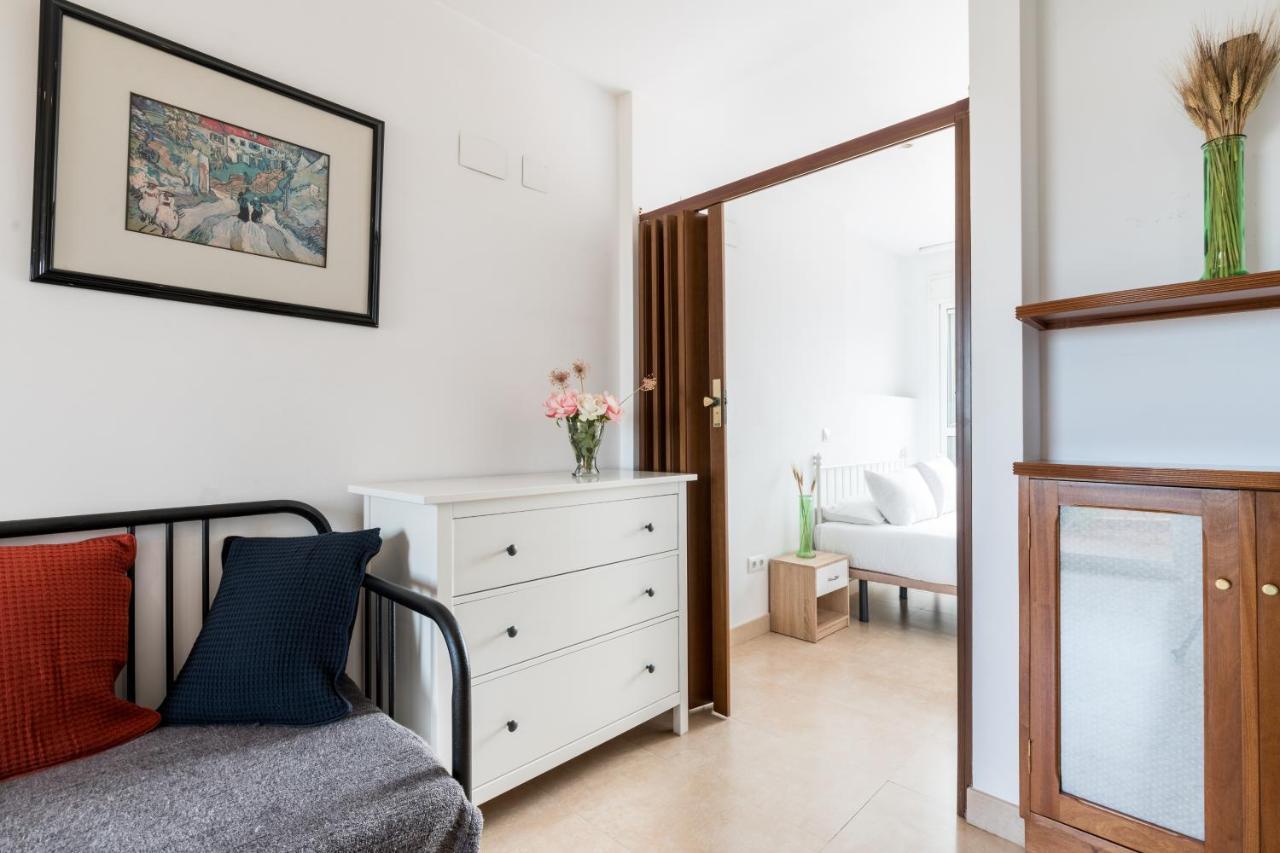 Holi-Rent Apartamento Resitur Seville Exterior photo